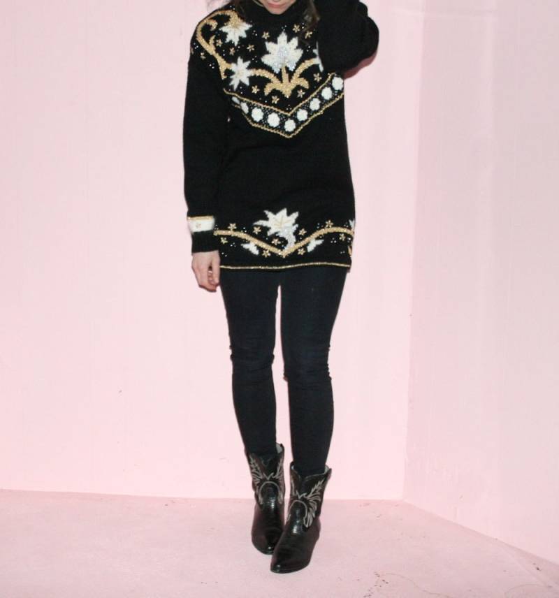 Schwarzer Pullover/stricken Medium Gold Details von sewjustified