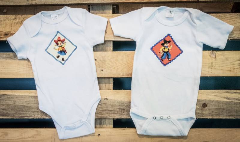 Baby Zwillinge - Junge Mädchen Cowboy Cowgirl Geschenk-Set Enthält Body, Lätzchen, Burp Tuch Größe Nb-12 Monate von sewkors