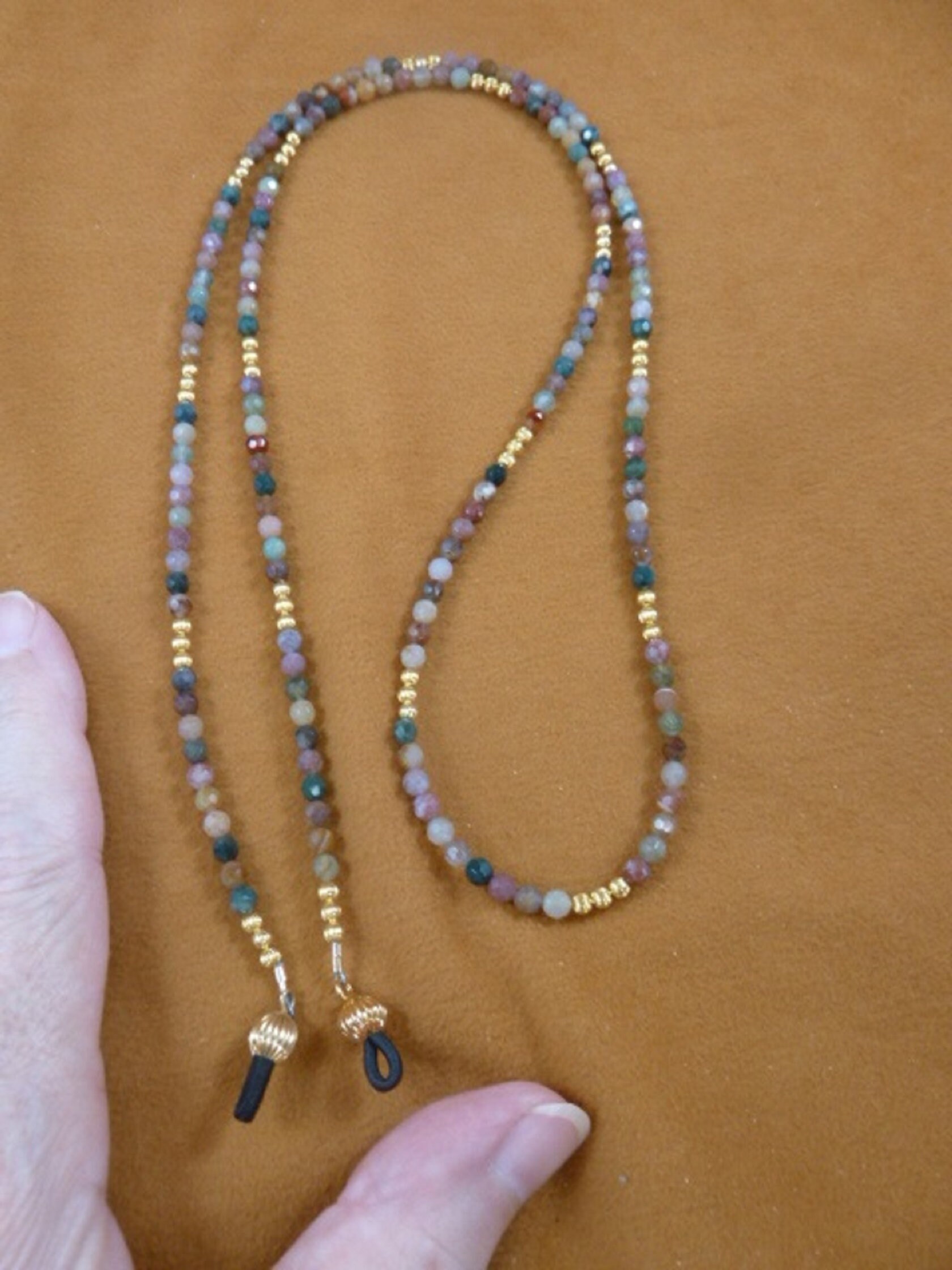 Bunte Rosa Grün Tan Orange Achat Edelstein + Gold Ton Messing Perlen 34" Lange Brilleleine Halter Halskette E99-22 von sharkman123