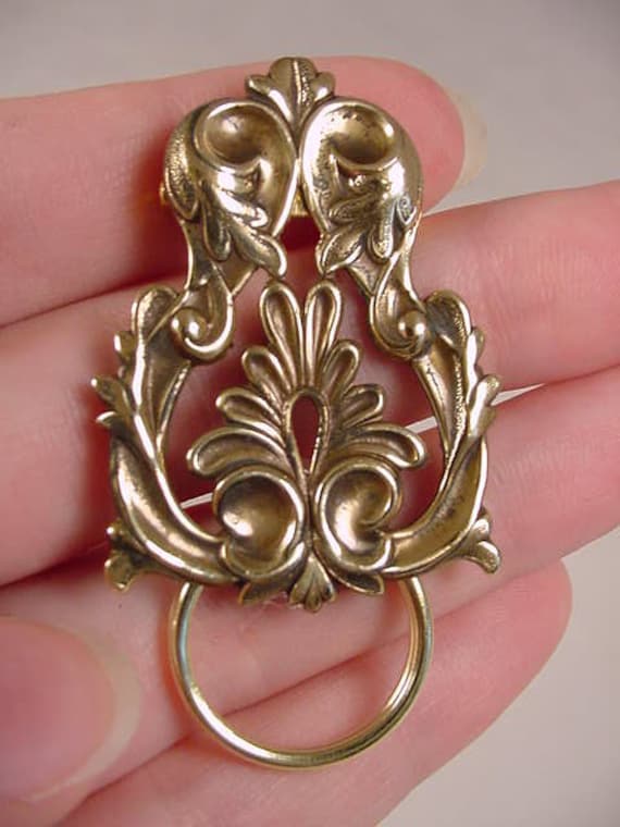 Eingerollte Blumen Messing Brillenbrosche Ausweishalter E-360 von sharkman123