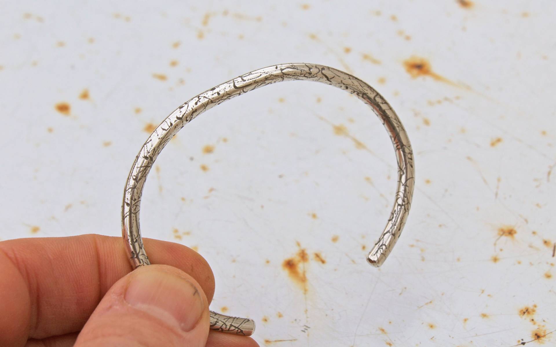 Sterlingsilber Armreif Oxidiertes Silber Armband Für Frauen Vintage Stil Strukturiertes Offenes von shauljewelry