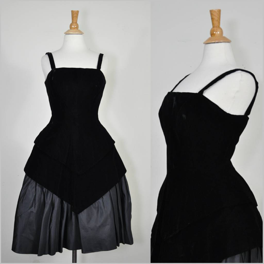 1960Er Jahre Cocktail-Party-Kleid Schwarz Unglaubliche Bau lbd S/M 1960Er Jahre Cocktail-Party-Kleid Schwarz Unglaubliche Bau lbd S/M von sheandhervintage
