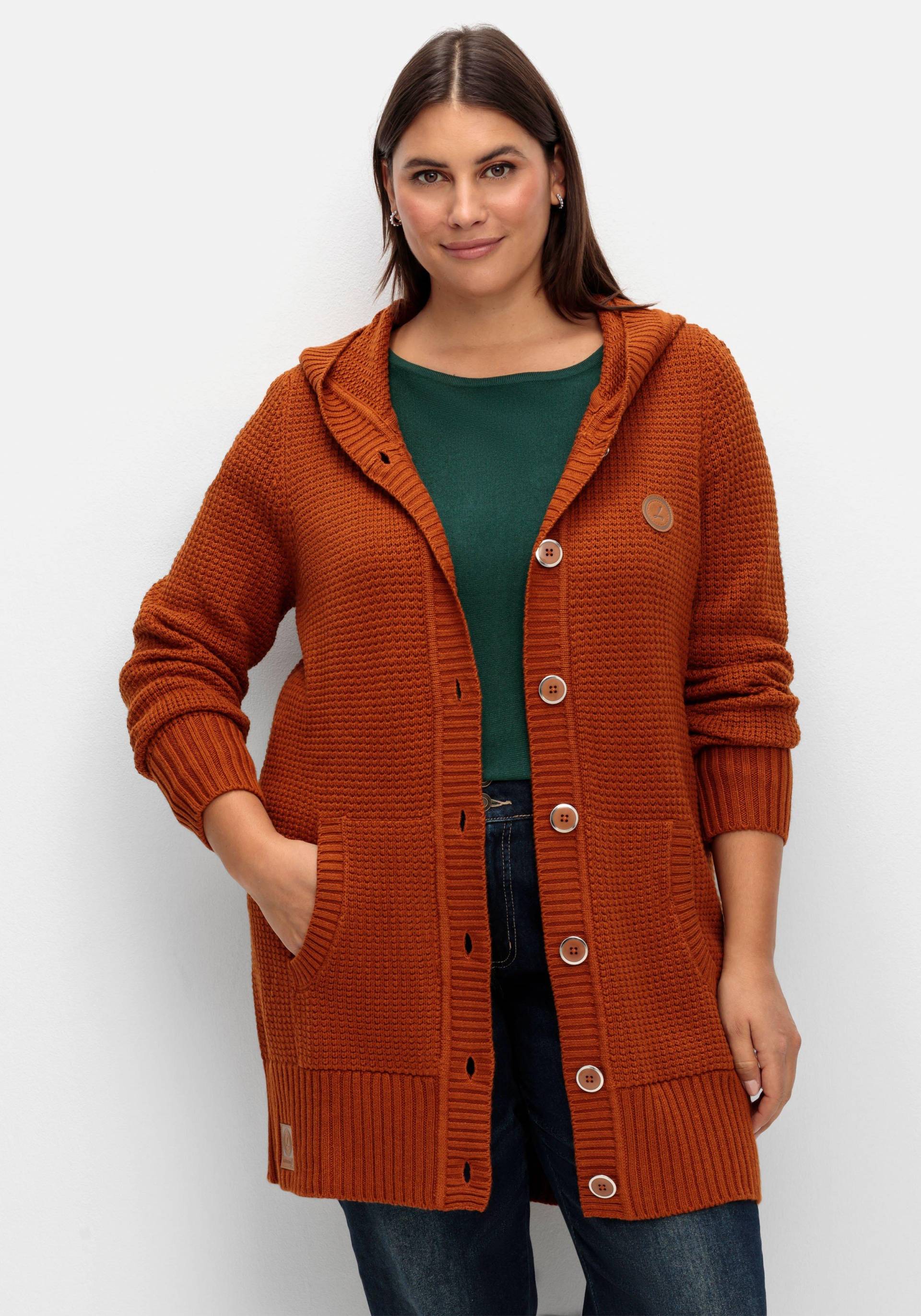 Große Größen: Strickjacke mit Kapuze, in Longform, cognac, Gr.40-54 von sheego x Collection L.