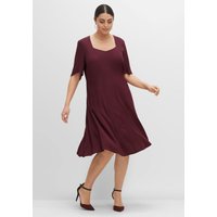 Große Größen: Cocktailkleid aus Georgette, mit Unterkleid, aubergine, Gr.40-58 von sheego