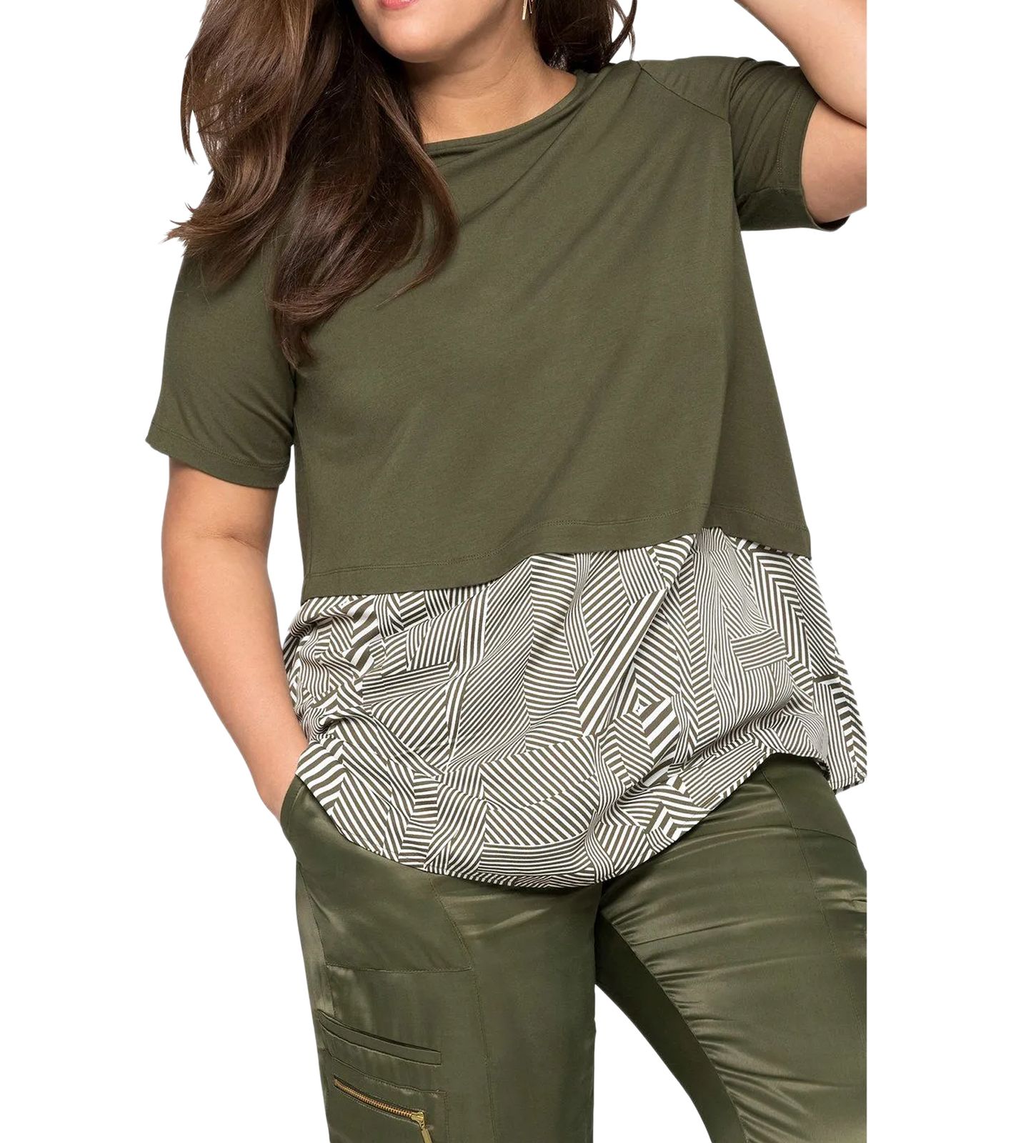 sheego Damen T-Shirt im Layer-Look Sommer-Shirt Große Größen 135028 Grün/Weiß/Schwarz sheego Damen T-Shirt im Layer-Look Sommer-Shirt Große Größen 135028 Grün/Weiß/Schwarz von sheego