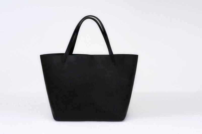 Large Tote in Schwarz Echt Leder von shhmanufaktur