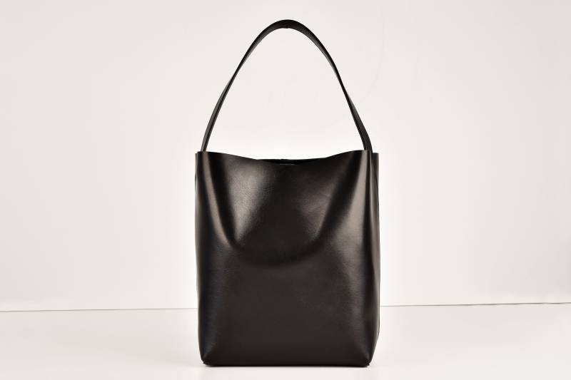 Square Bucket Bag in Schwarz Echt Leder von shhmanufaktur