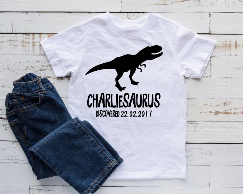 Personalisierte Kinder T-Shirts, Personalisiertes Dinosaurier T-Shirt Für Mädchen Und Jungen Unisex von shinyncutie