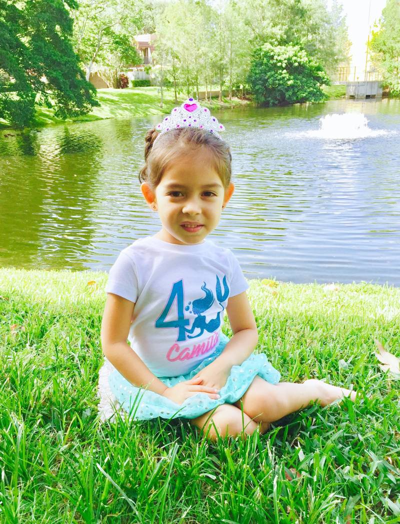 Personalisierte Kleine Meerjungfrau Geburtstagsmädchen Glitzer Aqua Shirt von shirtsbynany