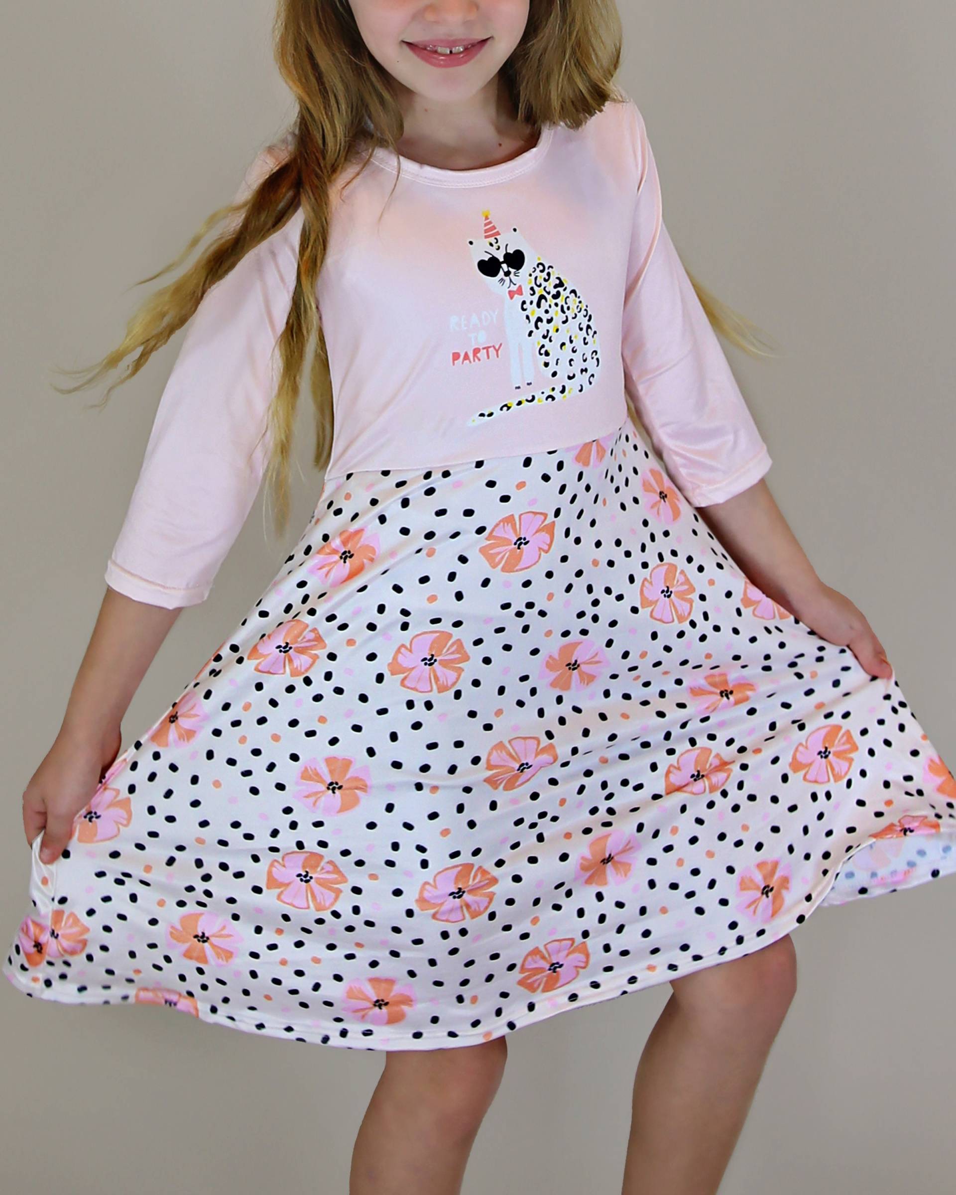 A-Linien Kleid - Mädchenkleid Twirly Geburtstagskleid Partykleid Rosa Und Gelbes Kätzchen Blumenkleid von shopWhitneyElizabeth