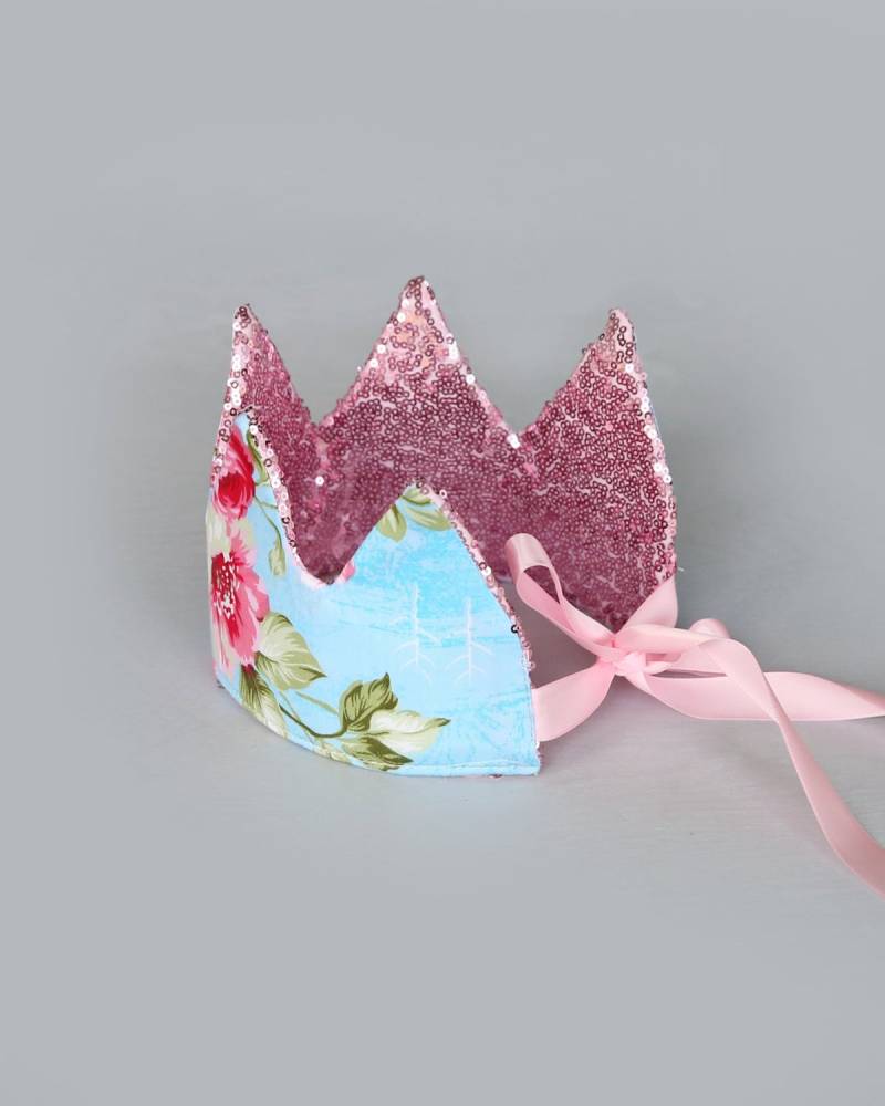 Dress Up Crown - Paillettenkrone Geburtstagskrone Rosa Rückwärts Zu Blau Und Rosen Passend Für Alle von shopWhitneyElizabeth