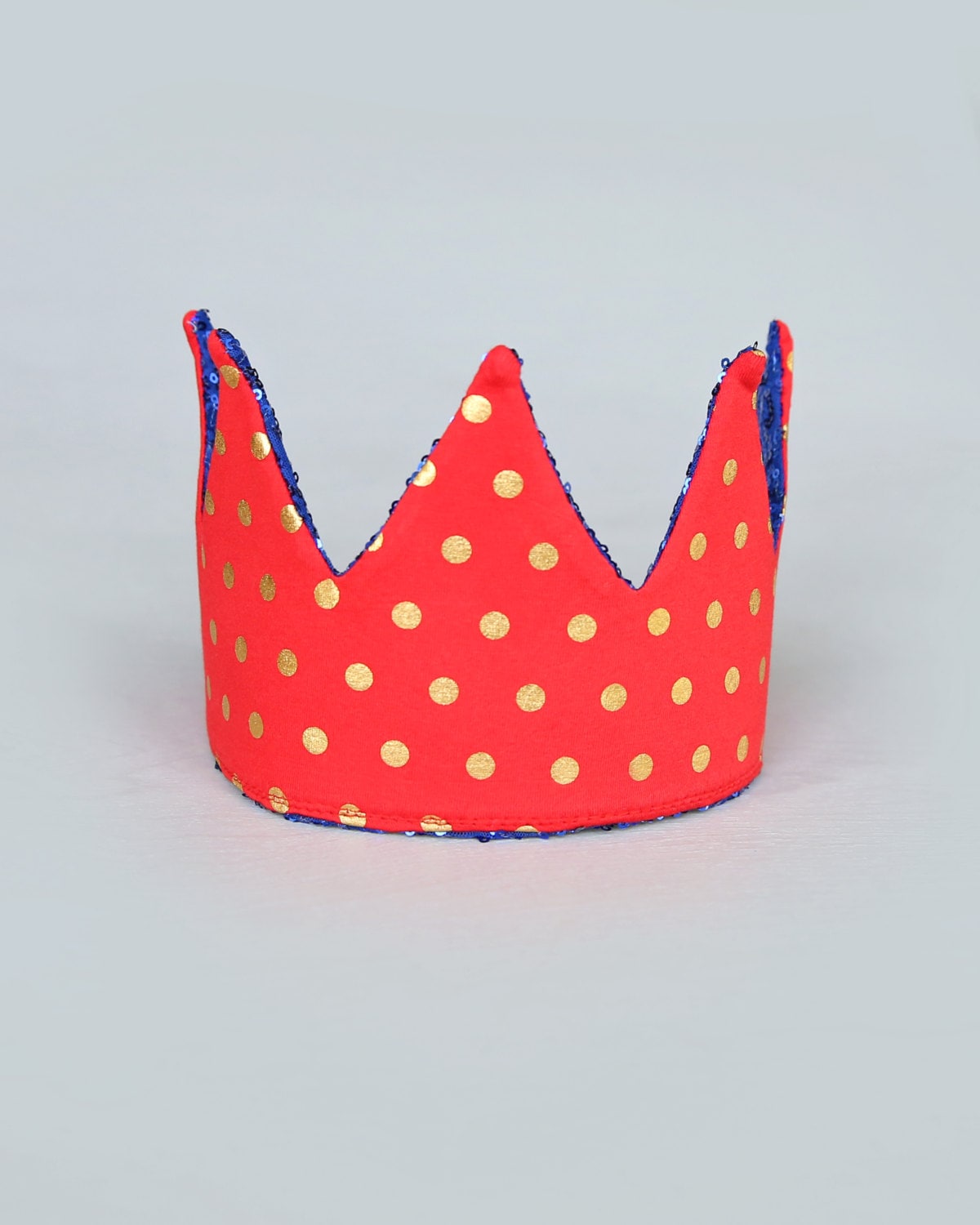 Dress Up Crown - Paillettenkrone Geburtstagskrone Rot Und Gold Gepunktete Krone, Umgekehrt Zu Blauen Pailletten Passend Für Alle von shopWhitneyElizabeth