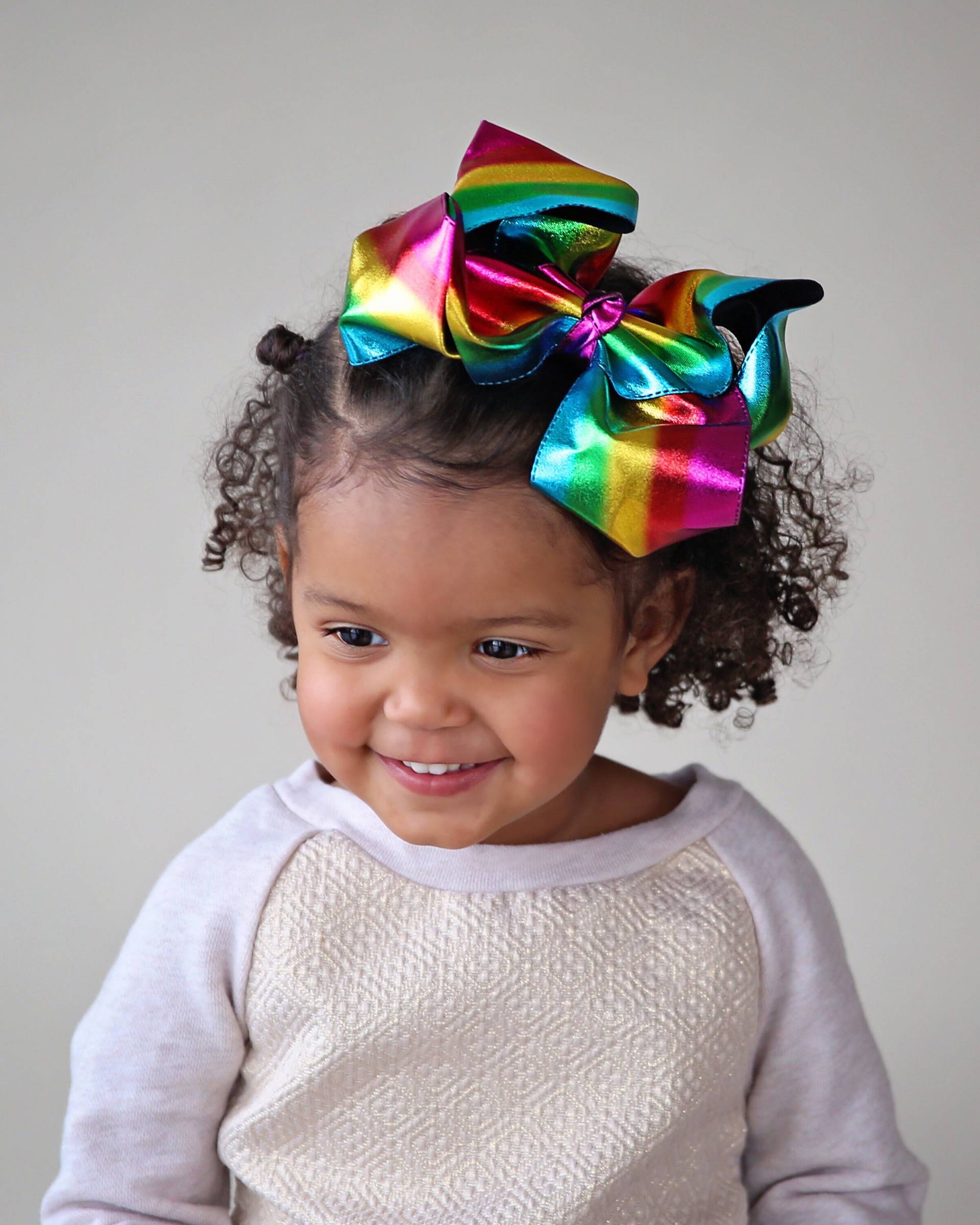 Große Metallic Regenbogen Schleife Clip - Rainbow Bow Oversized Cheer von shopWhitneyElizabeth