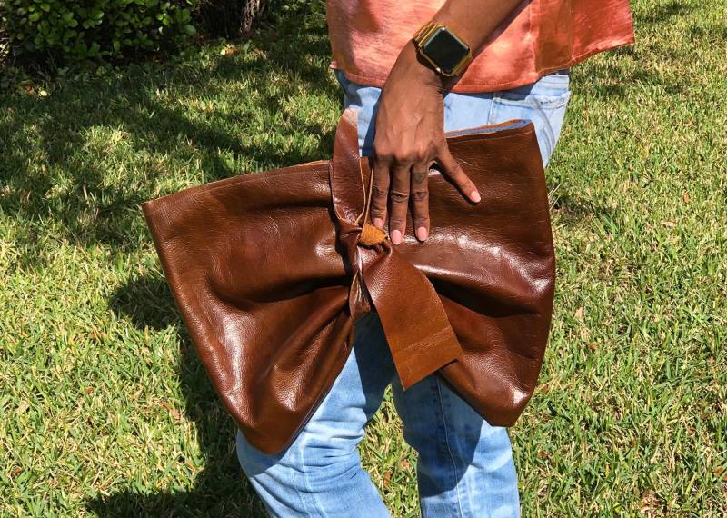Überdimensionale Runde Tote Tasche W/Dreieck-Handle Überdimensionale Runde Tote Tasche W/Dreieck-Handle von shopbitznpieces