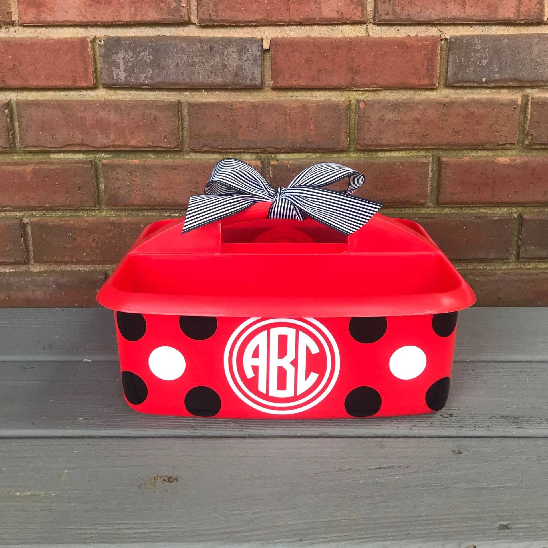 Personalisierte Rote Duschablage Mit Polka Dots Initialen; Abschlussgeschenk Und Geschenk Für Lehrer; Bastel-Organizer Alle Mädchen; 8 Farben von shopeverygift