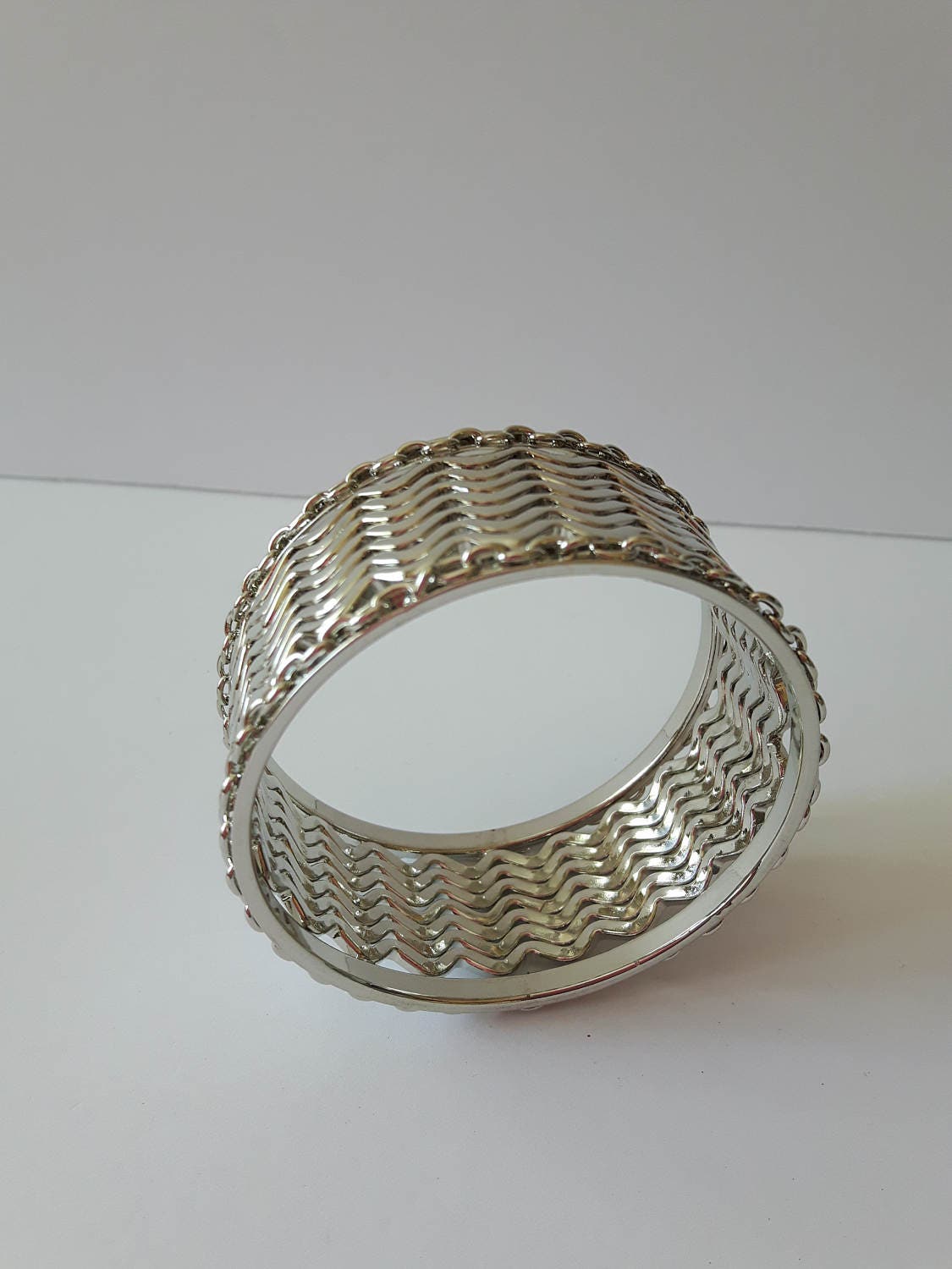 Silber Ton Armreif, Armreifen, Multi Layered Armband, Antike Armbänder, Hochzeit Vintage Geschenke Für Sie Silber Ton Armreif, Armreifen, Multi Layered Armband, Antike Armbänder, Hochzeit Vintage Geschenke Für Sie von shopevintagewithme