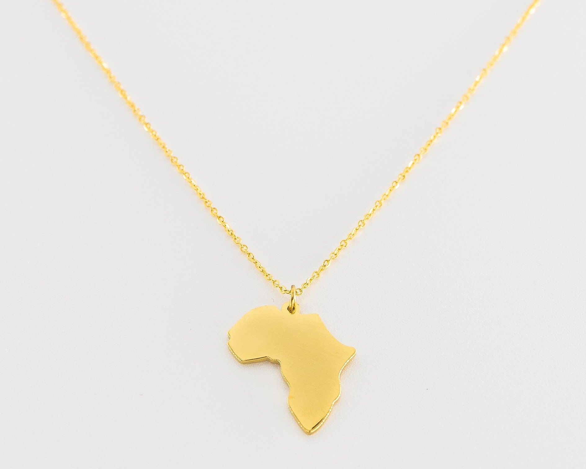 Afrika Halskette Von Heritage Piece - Karte 14K Gold Vermeil Anhänger Für Frauen Mit Verstellbarer Kette Afrika Halskette Von Heritage Piece - Karte 14K Gold Vermeil Anhänger Für Frauen Mit Verstellbarer Kette von shopheritagepiece