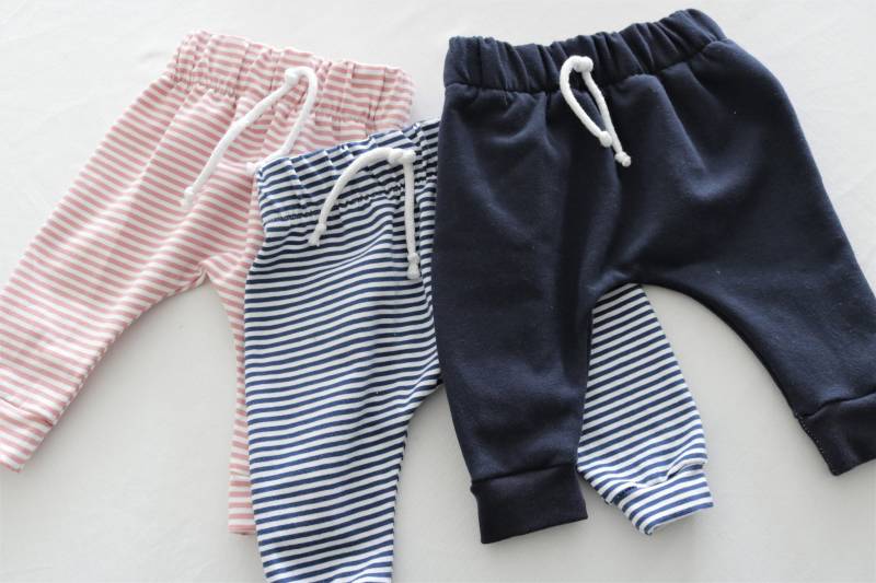 Pants/Baby Hose Basiclook Geschenk Mädchen Jungen Babygeschenk Babyparty Pumphose Neugeboren von shopmiris