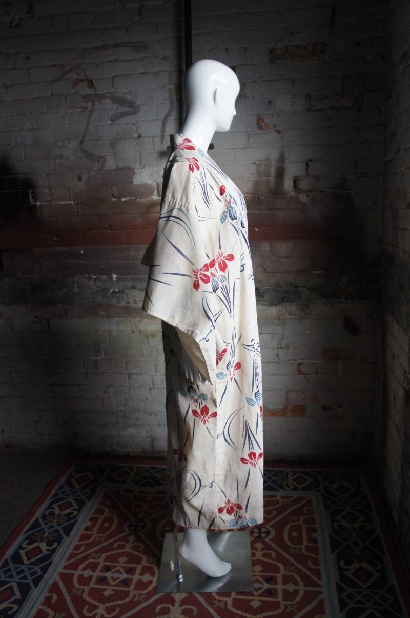 Meiji Era Antiker 1900Er Handgesponnener Hanf-Leinen-Kimono Mit Indigo-Blumendruck von shopphoenixvintage