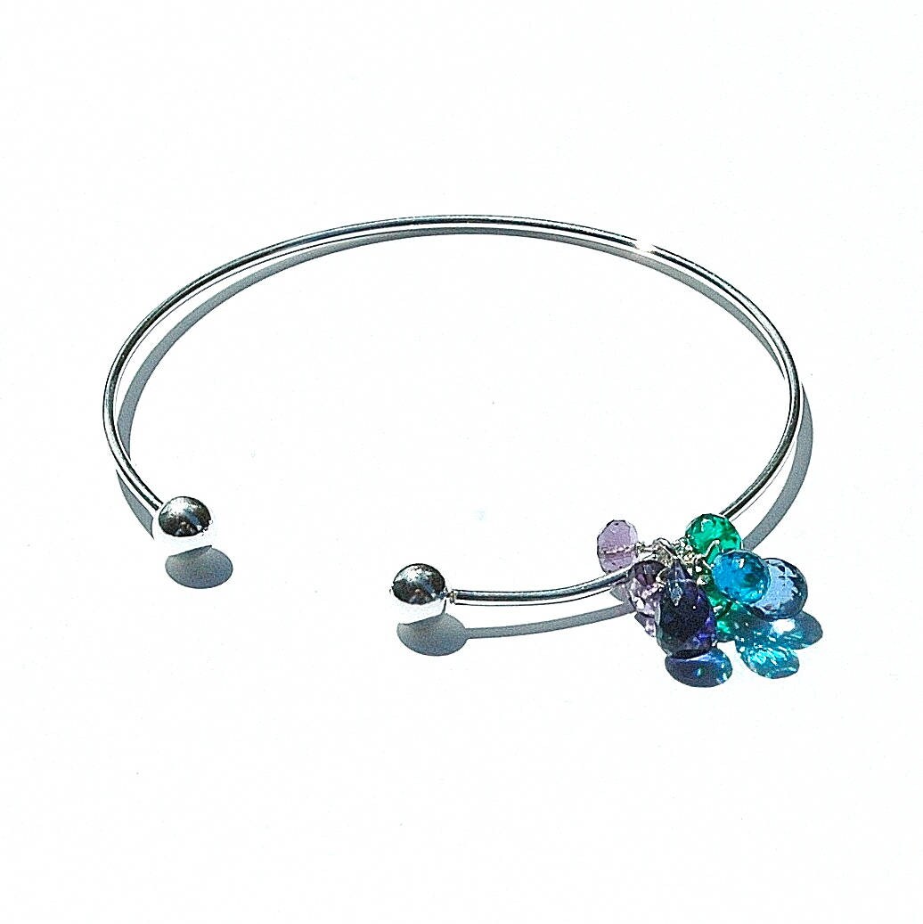sterling Silber "Blaubeeren" Manschette Armreif/Quarz Charm Armband Blau Smaragd Grün Lila Draht Gewickelt Geschenke Für Ihr Ooak von shopshrew