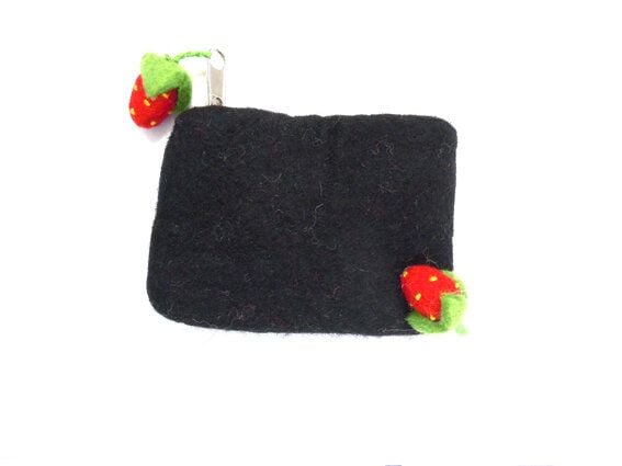 short'n'pietz handgefilztes Portemonnaie  mit Reißverschluss von short'n'pietz