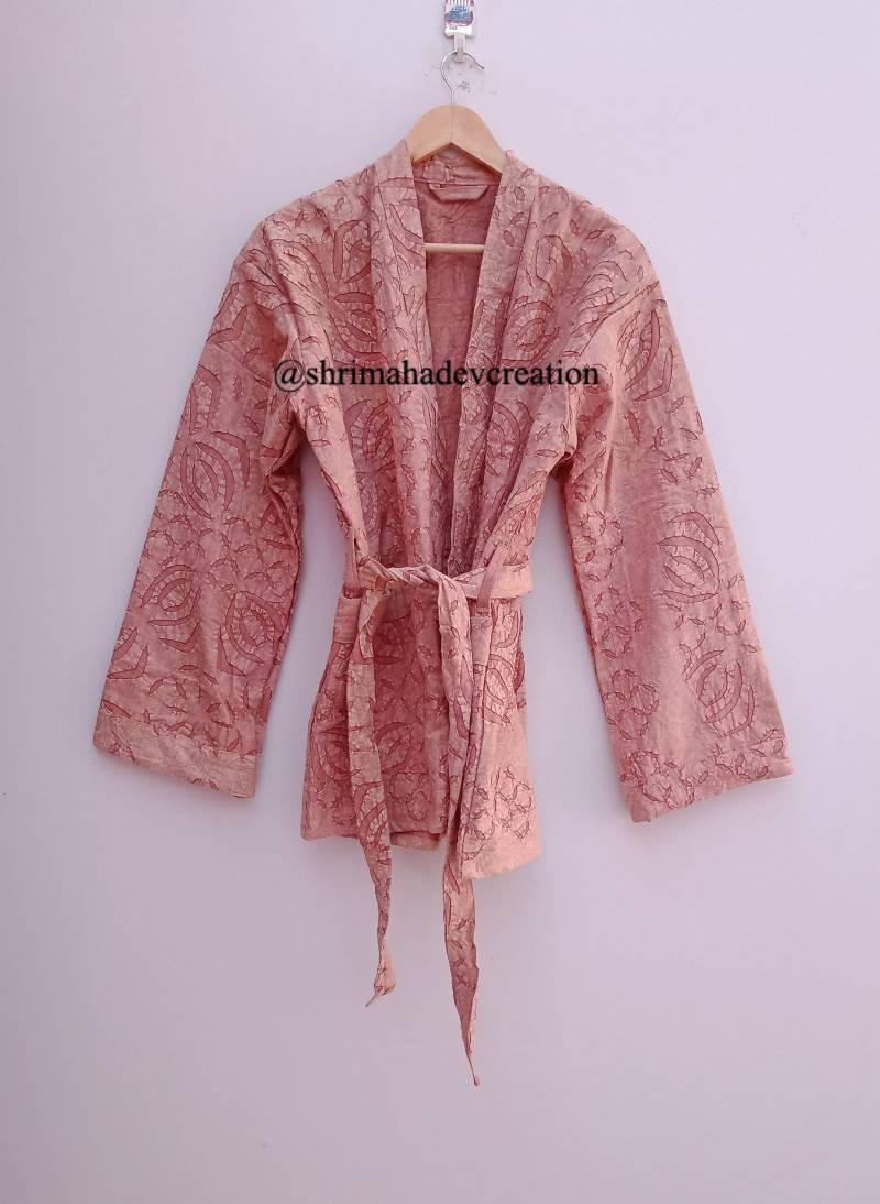 Schöne Handgemachte Geschnittene Arbeitsjacke, Applikation Kimono, Baumwollrobe, Strandkleidung Wickelkleid, Loungewear von shrimahadevcreation