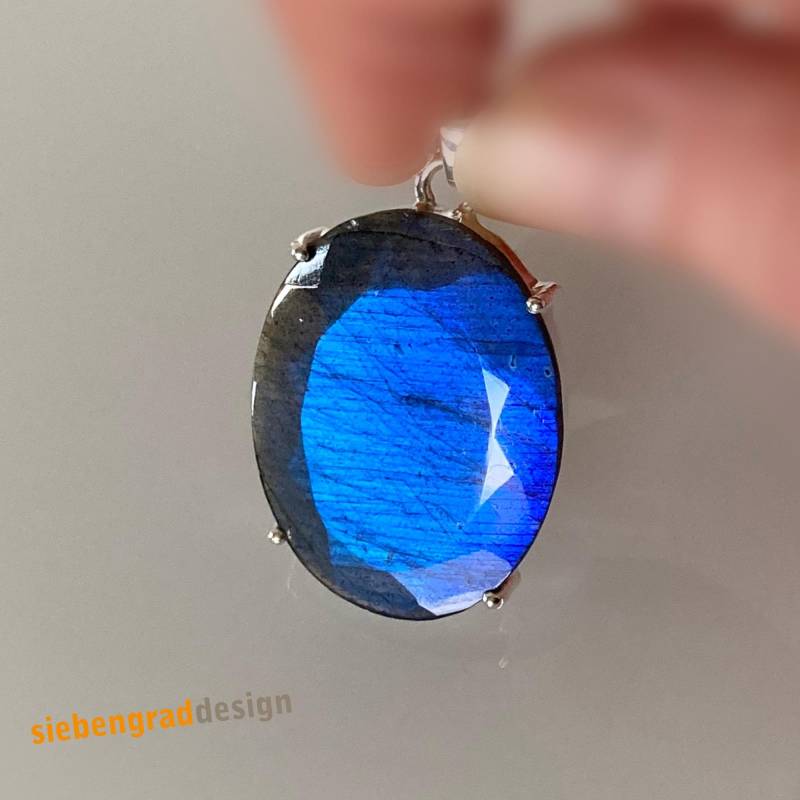 Silber-Anhänger - Facettierter Labradorit Oval Laf Groß Silber 925 von siebengrad