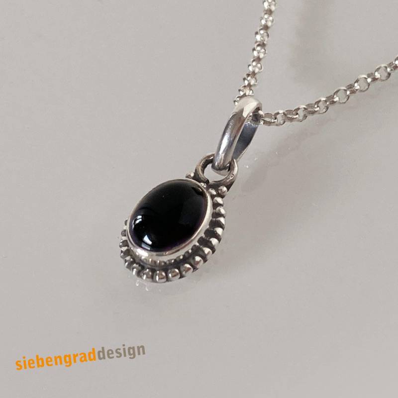 Silber-Kette Onyx Verziert - Oval Pünktchenrand Silber 925 Ma Silber-Kette Onyx Verziert - Oval Pünktchenrand Silber 925 Ma von siebengrad