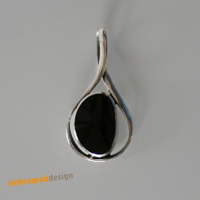 Silber-Kettenanhänger - Onyx Schlaufe Silber 925 Silber-Kettenanhänger - Onyx Schlaufe Silber 925 von siebengrad