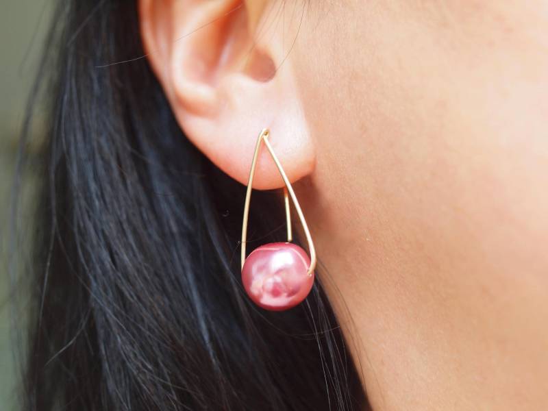 Juni Ohrringe, Violette Perle Baumeln Lavendel Oder Magenta Extra Große Perlenohrringe, Perlenohrringe 14K Gold Gefüllter Ohrring Juni Ohrringe, Violette Perle Baumeln Lavendel Oder Magenta Extra Große Perlenohrringe, Perlenohrringe 14K Gold Gefüllter Ohrring von siebijoux