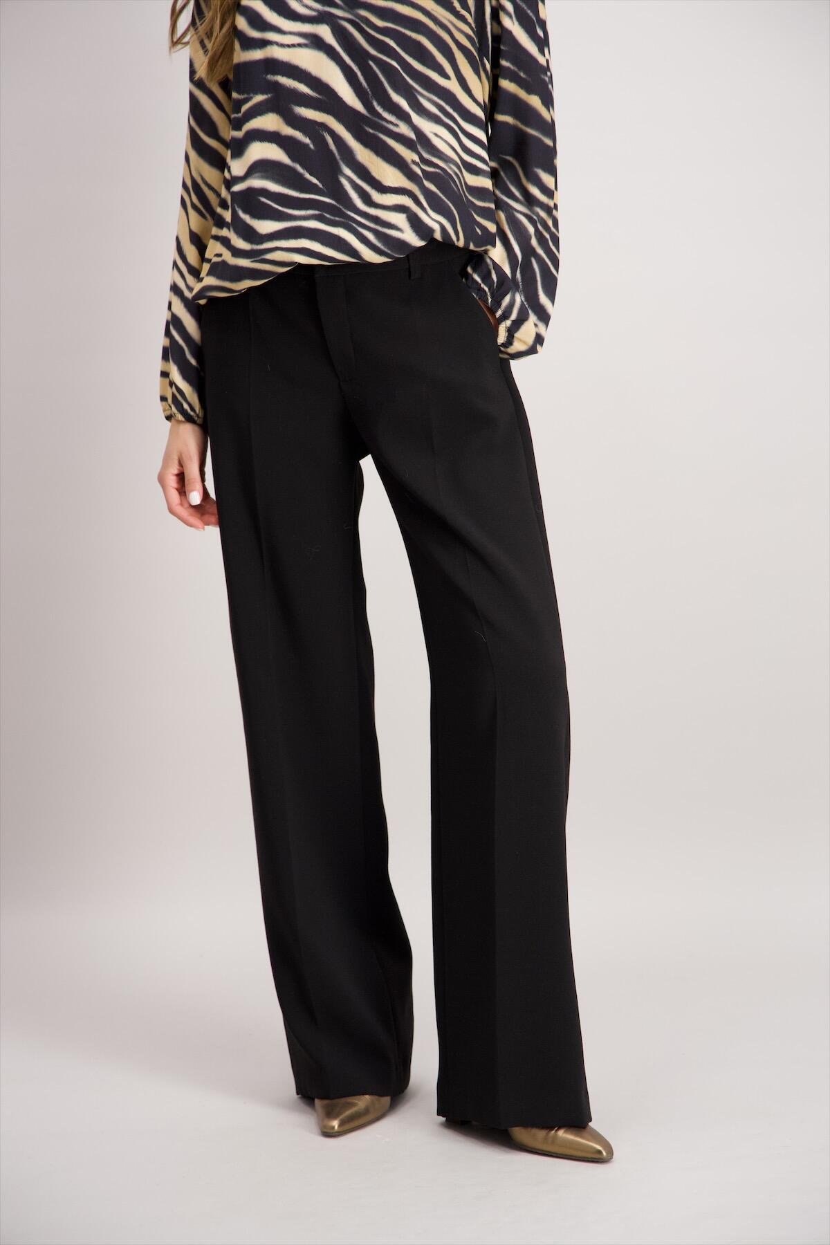 signe nature - Unifarbene Hose mit hoher Taille schwarz - Gr. - 38 von signe nature