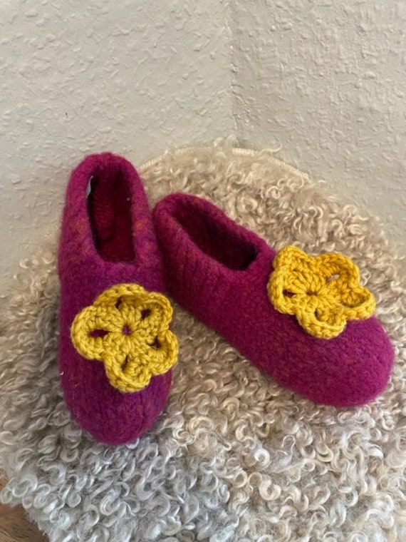 Filzschuhe, Hausschuhe, Kinderpuschen Filzschuhe, Hausschuhe, Kinderpuschen von sijstersNordicStrick