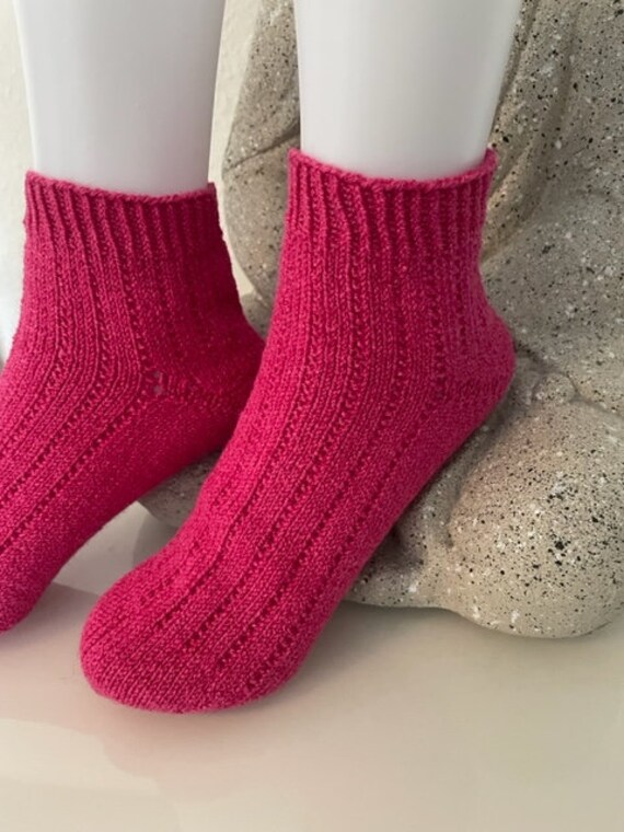 Handgestrickte Sneaker Socken, Socken Aus Baumwolle Mit Bambus Handgestrickte Sneaker Socken, Socken Aus Baumwolle Mit Bambus von sijstersNordicStrick