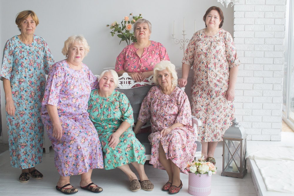 3-Viertel-Ärmel Nachtkleid Für Ältere Menschen - Vintage Floral Chic Muster von silkandmore