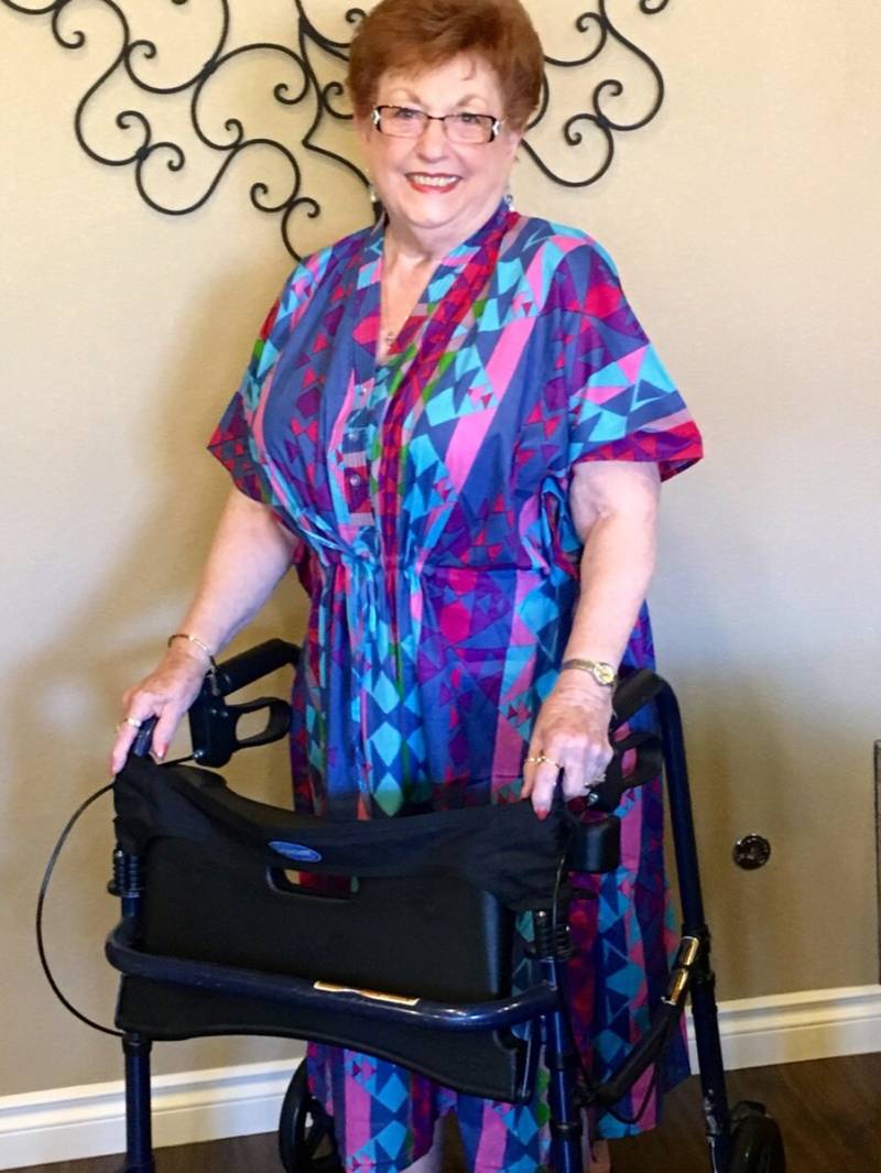 Dunkelblaue Knopffront Kaftan Für Ältere Menschen - Diamant Aztekenmuster von silkandmore