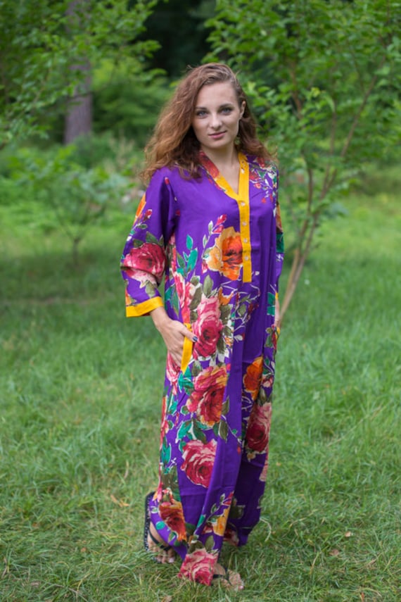 Einfach Eleganter Kaftan Stil in Großem Blumen Blüten Muster Lila Farbe | Boho Kaftan, Perfekt Für Loungewear, Strand Cover Up von silkandmore