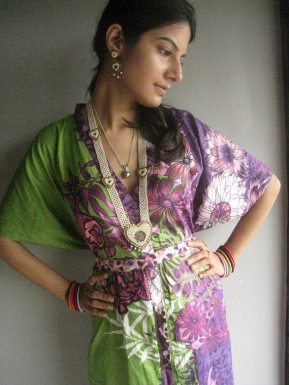 Grün Lila Kaftan Kleid Mit Knöpfen - Ideal Als Langes Kleid, Brautjungfern Geschenke, Roben, Strandkleidung, Um Mütter Zu Sein von silkandmore