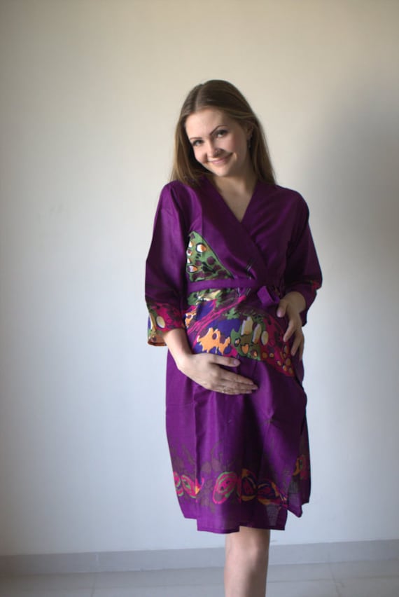 Lila Schmetterling Mutterschaft Robe Krankenhaus Kleid Lieferung Arbeit Kleid, Stillen Mütter, Schwangerschaft Sein von silkandmore