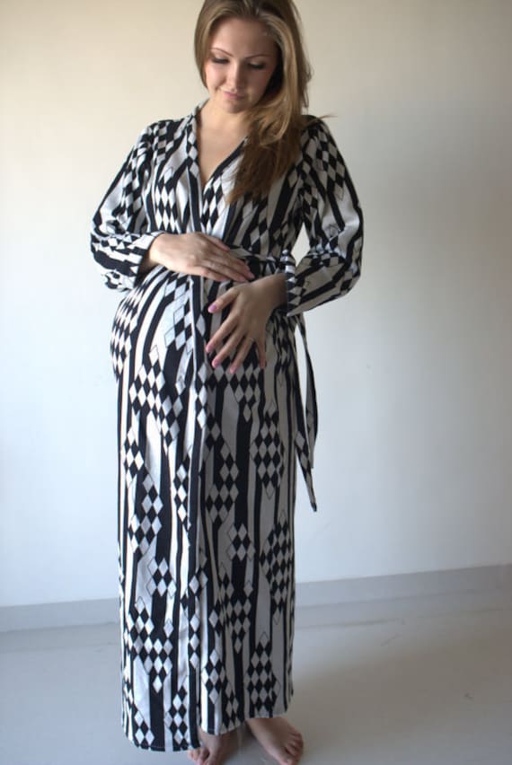 Weiß Aztec Warm Winter Pullover Stricken Knöchel-Länge Mutterschaft Robe | Krankenhauskleid, Labor Kleid, Lieferung Stillende Mütter von silkandmore