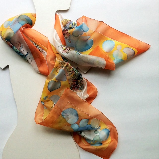 Handbemalter Seidenschal Orange Feder Dünner Halsschal von silkstory