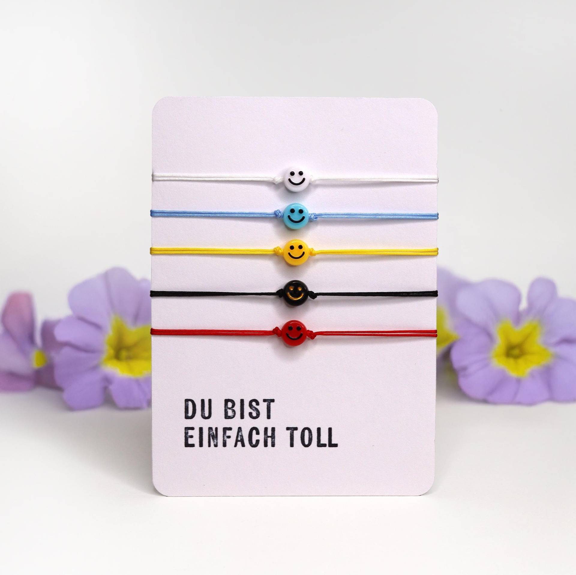 Smiley-Armband Mit Grußkarte | Freundschaftarmband Glücksarmband Filigran Smiley Glücksbringer von sillydogDE