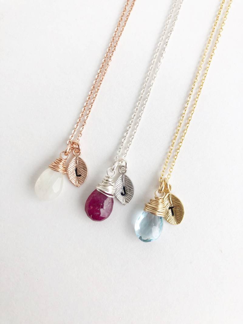 Personalisierte Geburtsstein Halskette Mit Initial Anhänger in Sterling Silber, Rose Gold Oder Gold, Natürlicher Edelstein Schmuck Für Frauen von silverandivy