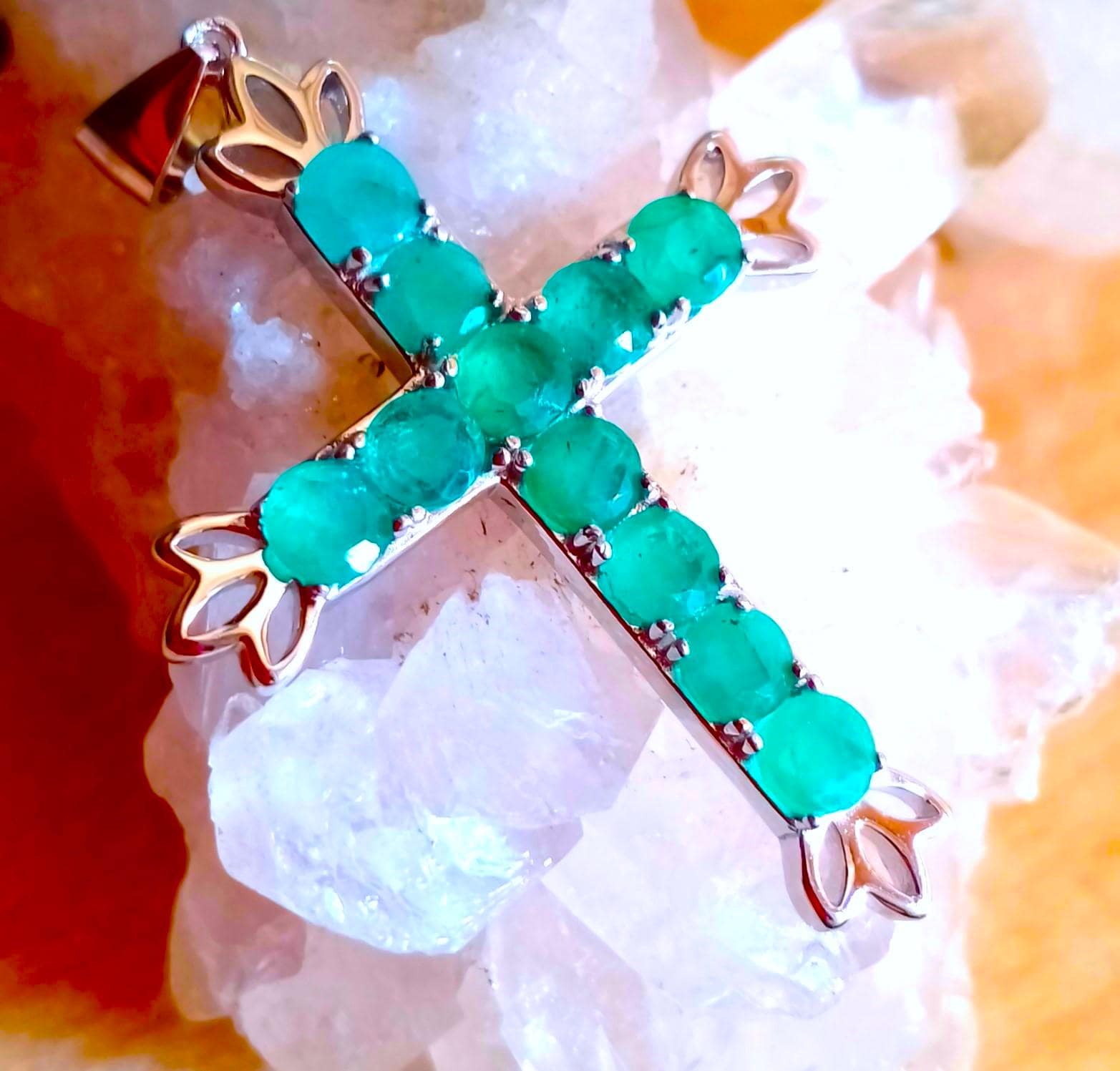 4, 5cm. Langer Kreuz Anhänger Mit Natürlichem Nicht Erhitzten Smaragd 925Er Silber Sterling von silverandnaturalgems