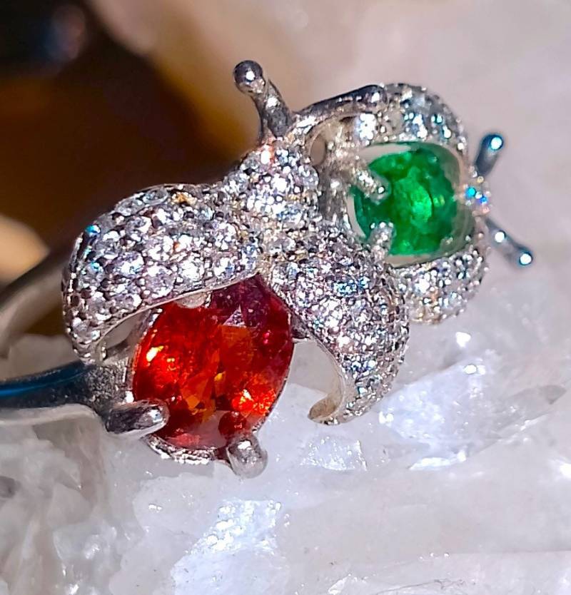 Schöne Marienkäfer Mit Natürlicher Tsavorit Und Spessartin Granat 925 Silber Sterling Ring Größe 7 3/4 von silverandnaturalgems