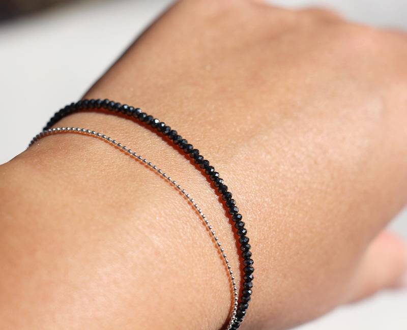 Armband Doppelte Runde - Kette Kugel in Silber Dunklen Grauen Steinen Hematites Perlen Multiturn von silverbirdjewels