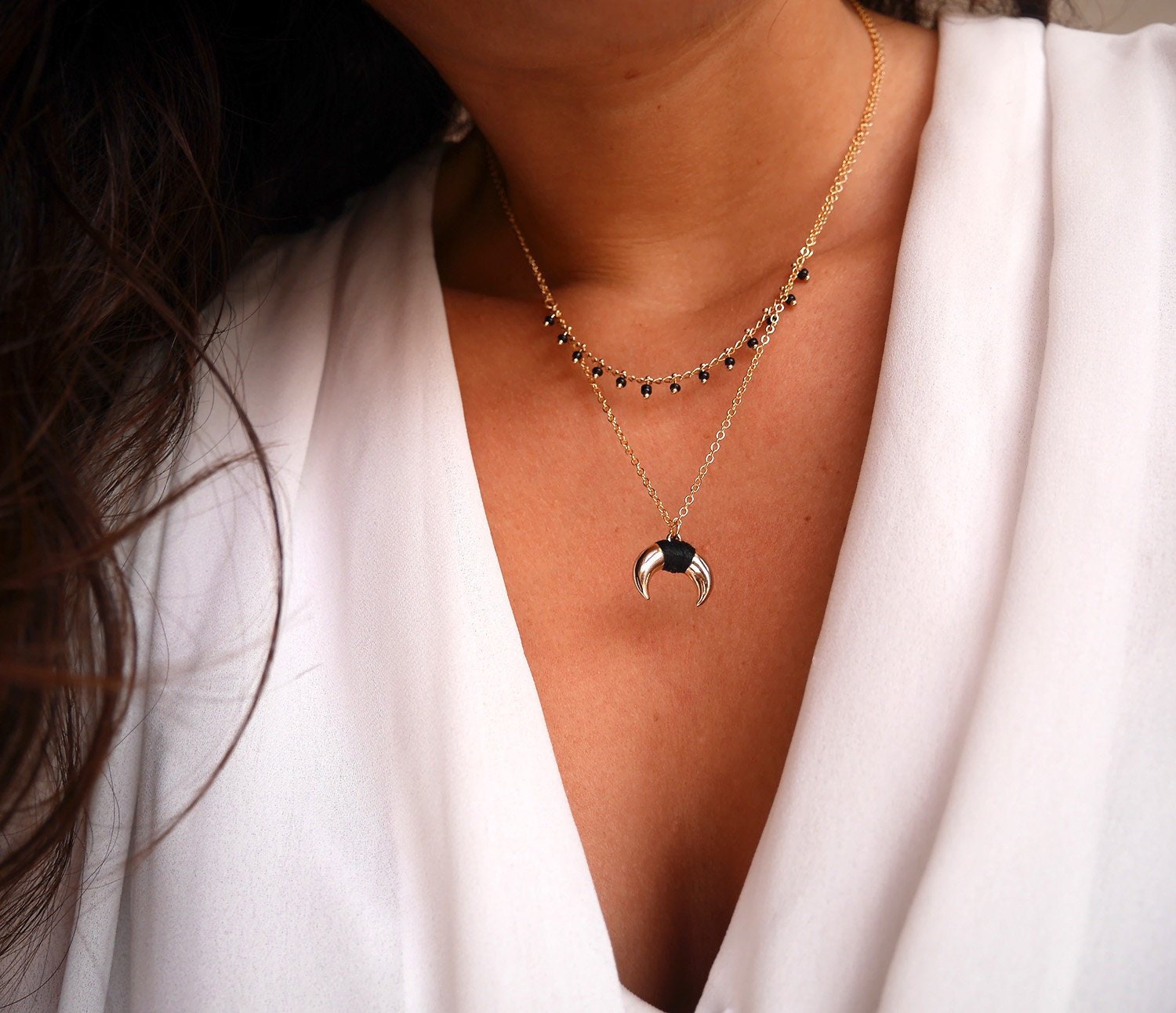 Set Mit 2 Vergoldeten Hornhalsketten - Doppelhorn Aus Schwarz Und Gold Halbmondhalskette Boho-Chic Boho von silverbirdjewels