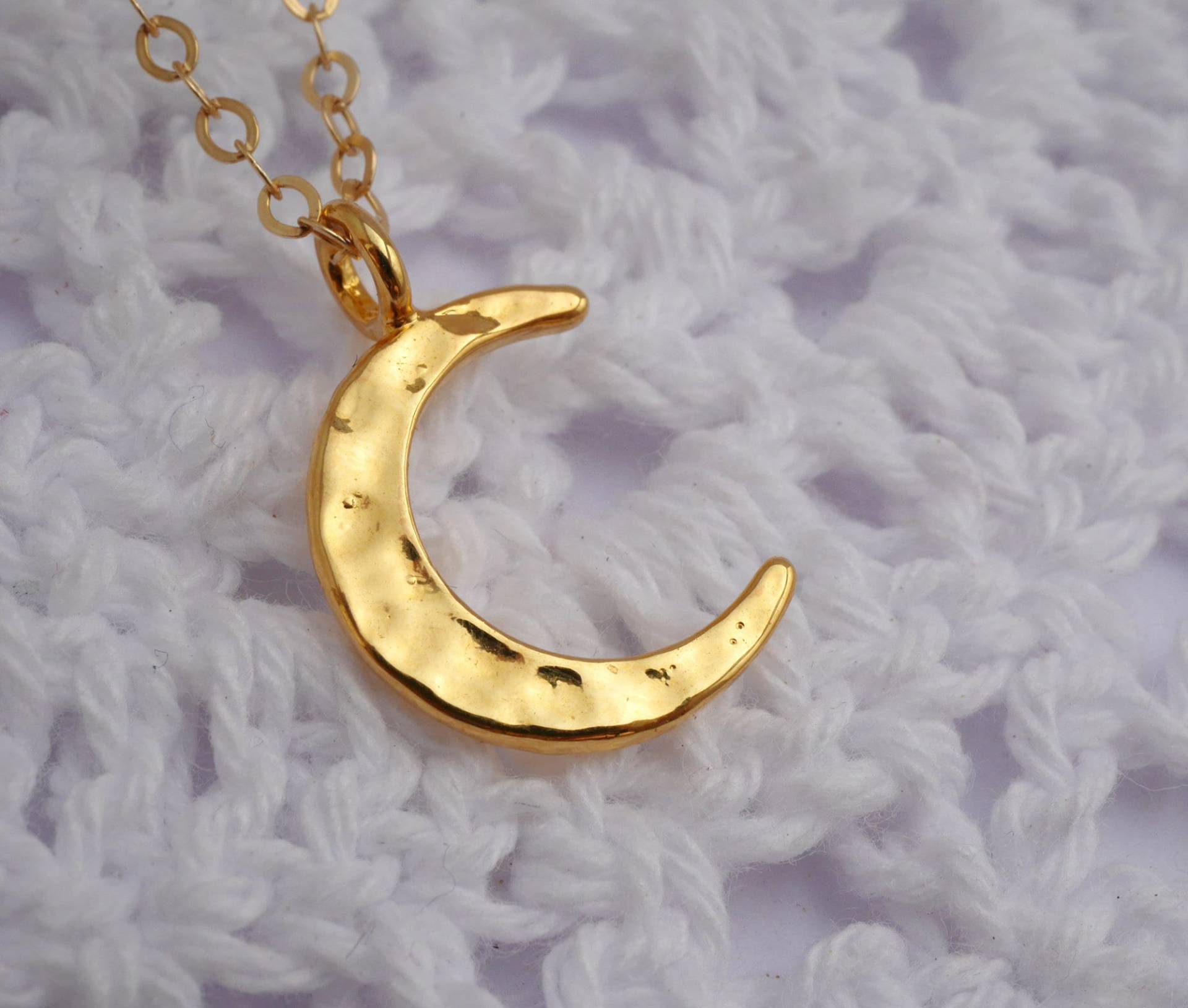 Vergoldete Halbmond-Halskette - Gehämmerter Mondschmuck Goldene Kette Mond-Halskette Halbmond Boho Stapelbare Halskette von silverbirdjewels