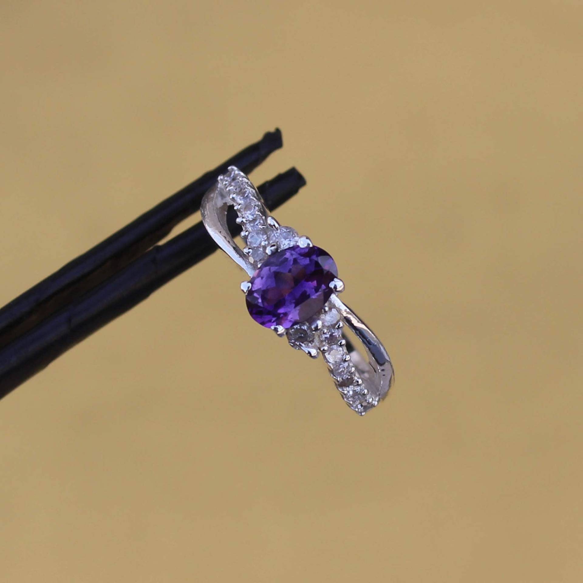 Natürlicher Amethyst Verlobungsring/Ovaler Lila Ring Für Frauen Vintage Cluster Februar Geburtsstein von silverjewellersUSA