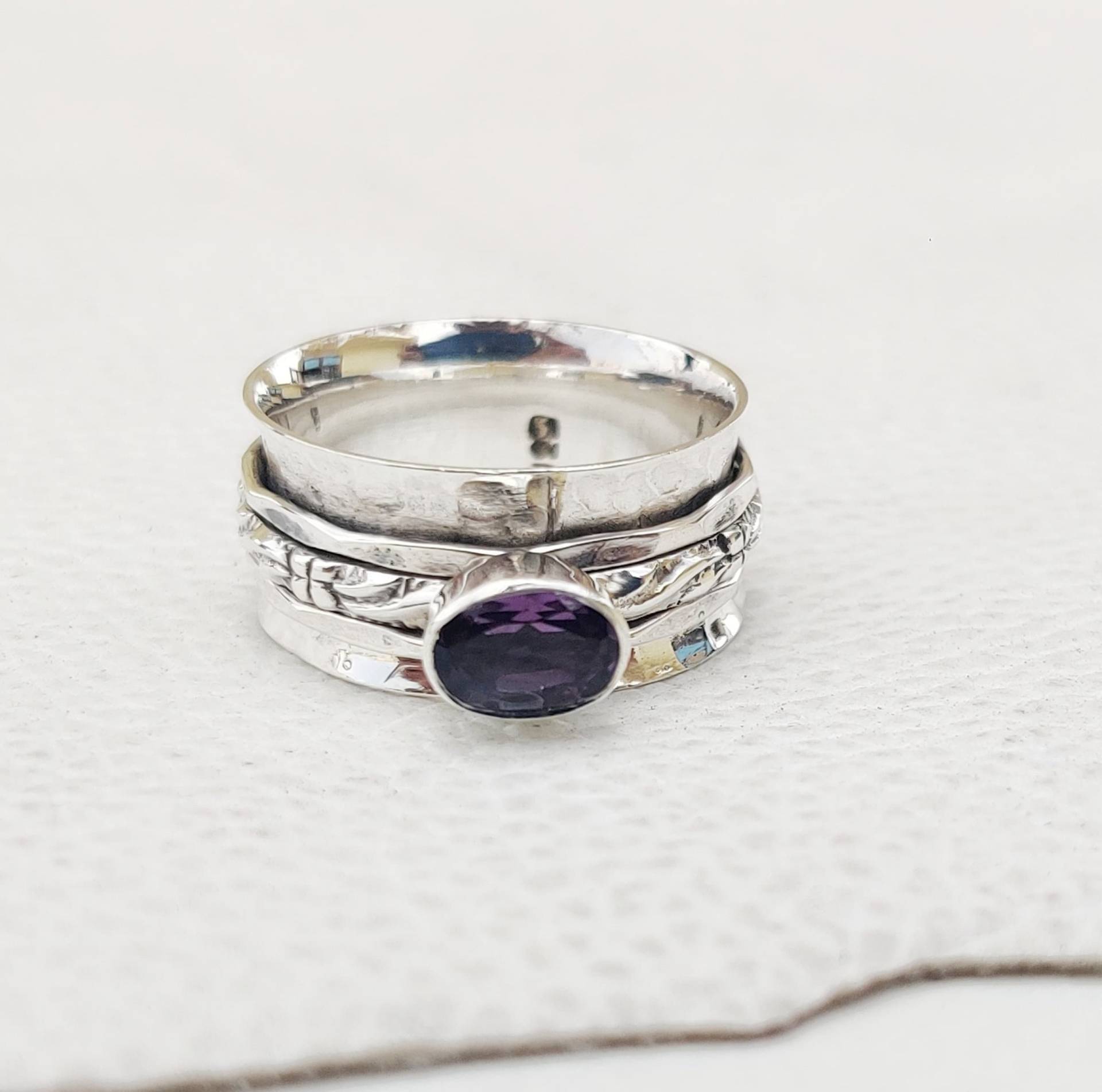 Amethyst-Ring, Spinner-Ring, 925Er Sterlingsilber-Ring, Lila Stein-Ring, Ehering, Handgefertigter Ring, Geschenk Für Sie, Boho-Ring von silverjewellery20