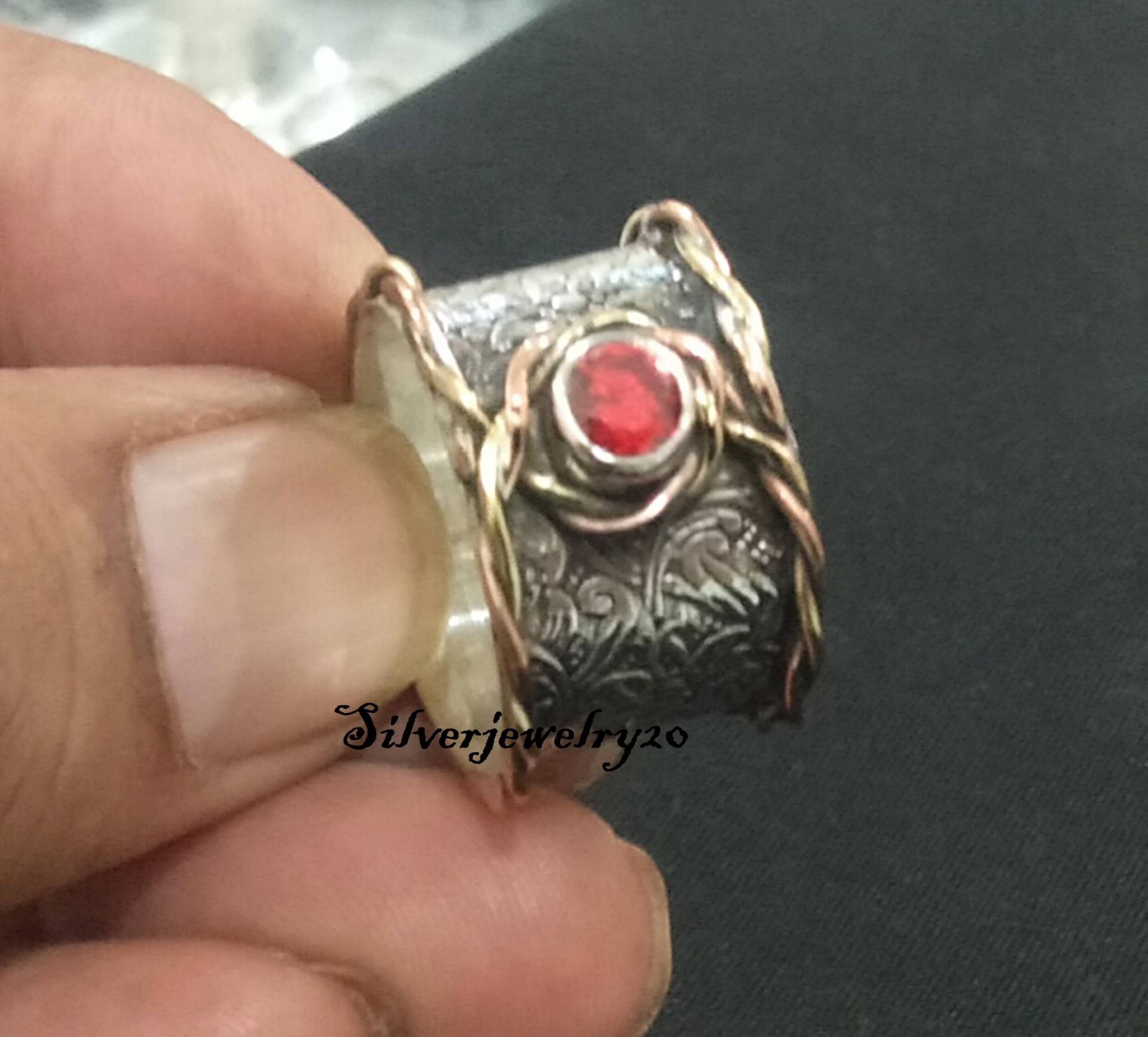 Granat-Ring, 925 Sterling Silber Ring, Ehering, Geschenk Für Frauen, Sorgenring, Designer-Ring, Gehämmerter Granat-Schmuck von silverjewellery20